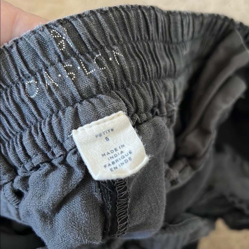 Women's Gray Ruffle Shorts - Picture 3 of 3